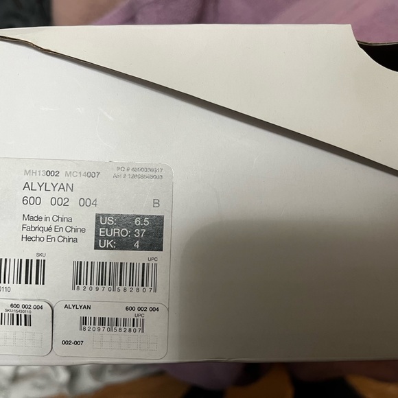 Alylyan Aldo Booties - Picture 5 of 5